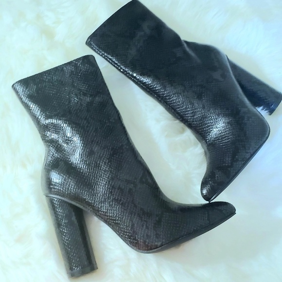 Black Snake Skin ankle booties - Picture 2 of 3